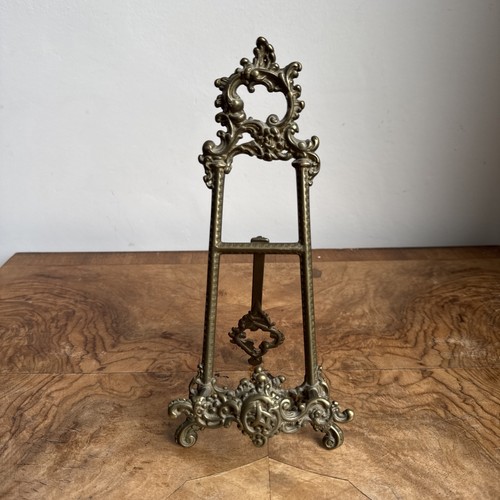 Brass display easel gold - brass,